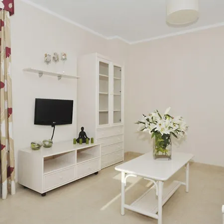 Larimar Unitursa Apartament *